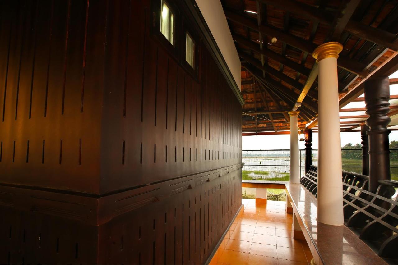 Palmy Lake Resort Alappuzha Dış mekan fotoğraf